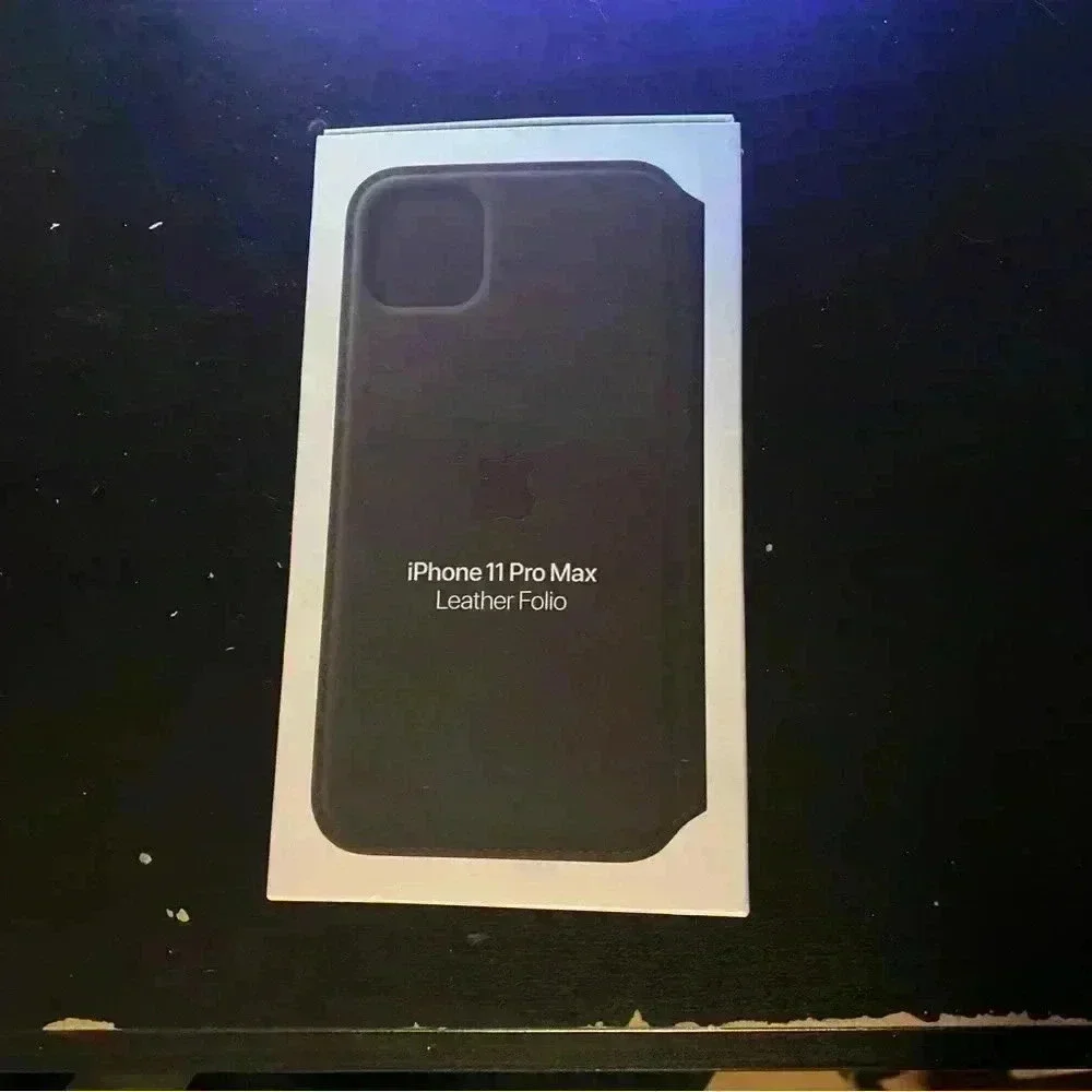 iPhone 11 Pro Max Leather Folio